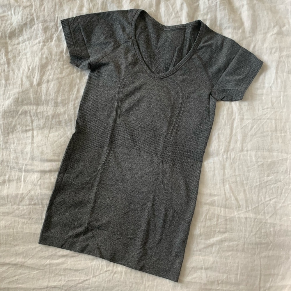 Swiftly Tech Short Sleeve V Neck Tee in Charcoal